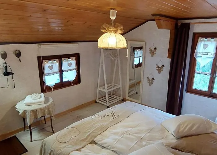 Restaurant Les Aiguilles Rouges Inn *